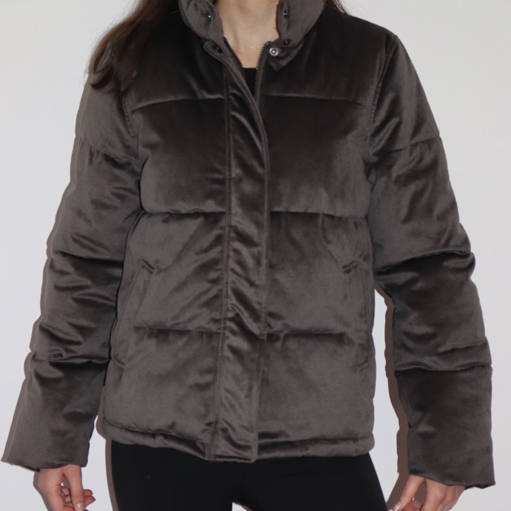 Enzo Velvet Puffer Jacket Size 36/S